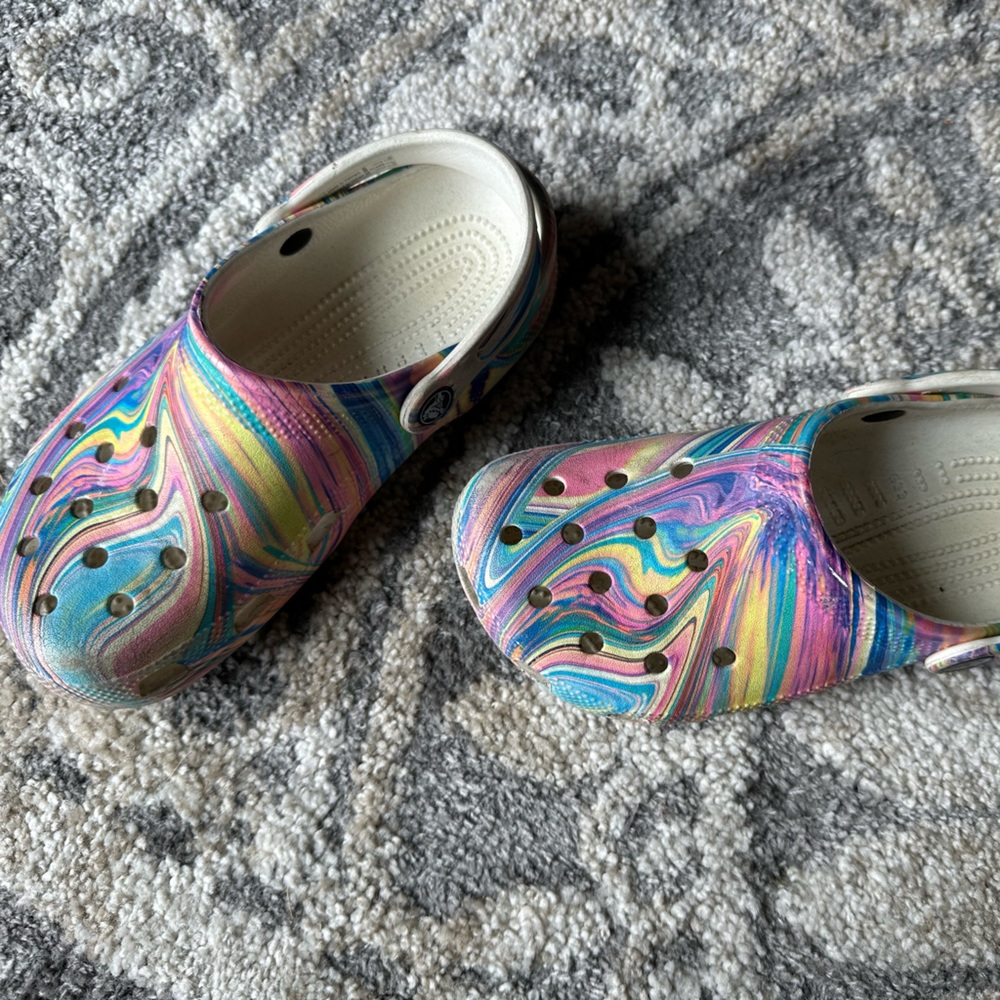 Crocs size 3